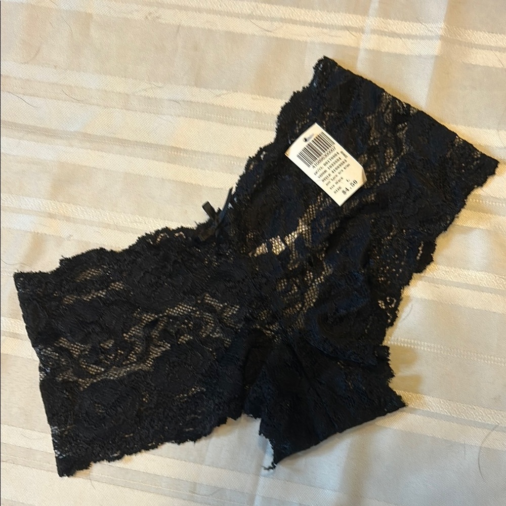 Black and Pink Lace Panties Trio - Picture 7 of 14